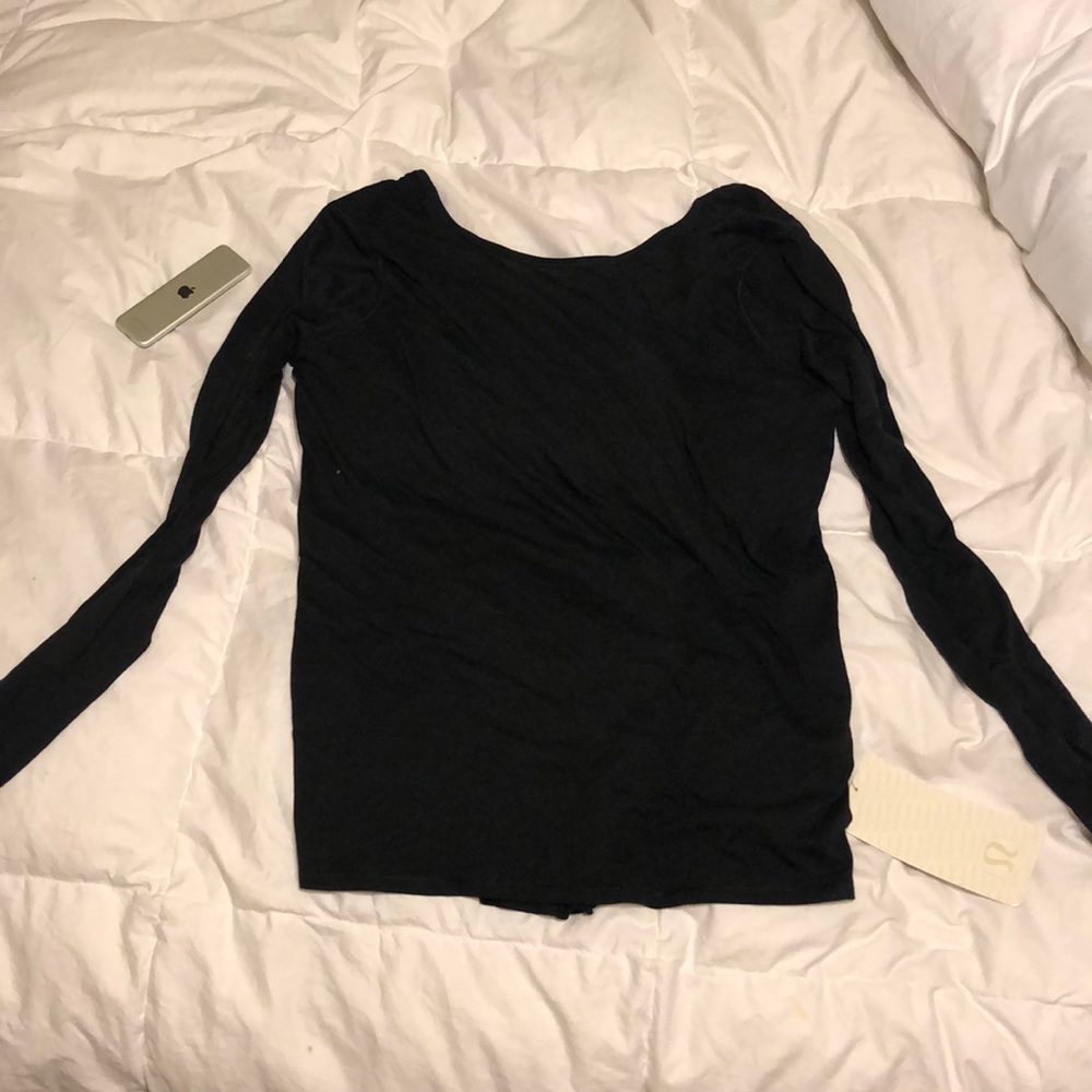 Lululemon zen bender long sleeved shirt SZ 8